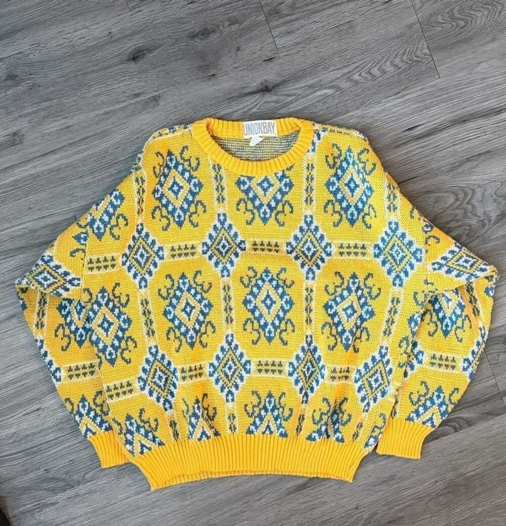 Vintage Unionbay Made in Italy Yellow and Blue Geometric Pattern Knit Sweater